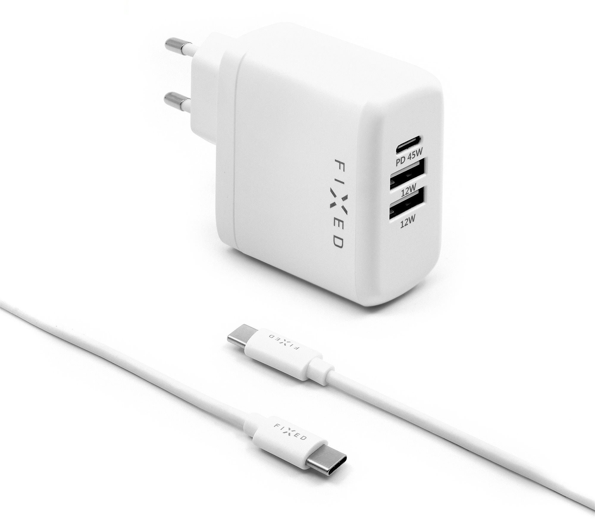Hálózati adapter FIXED Travel USB-C és 2 x USB kimenettel és USB-C / USB-C kábellel